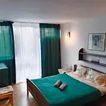 416 Center Tamars Daire