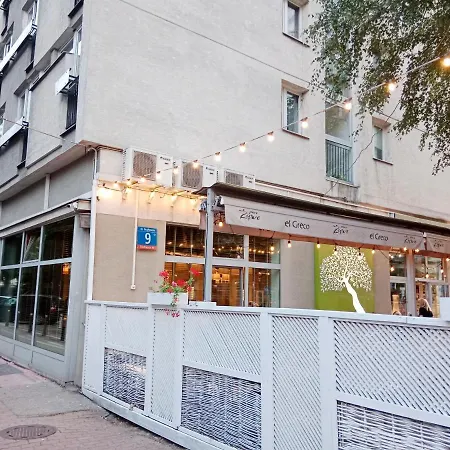 416 Center Tamars *