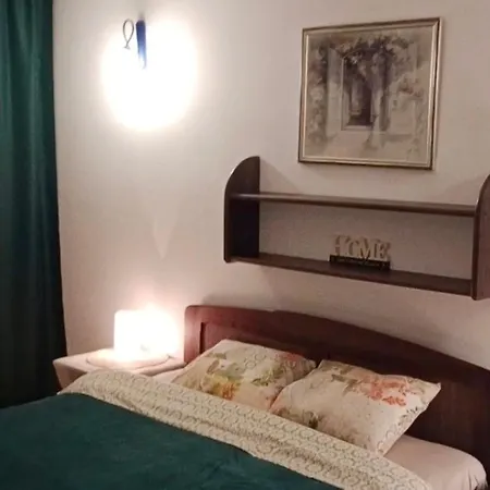 416 Center Tamars アパート ワルシャワ