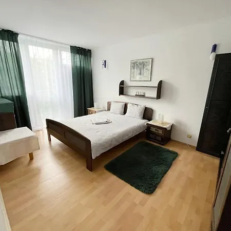 416 Center Tamars ワルシャワ