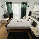 416 Center Tamars Apartmán Varšava